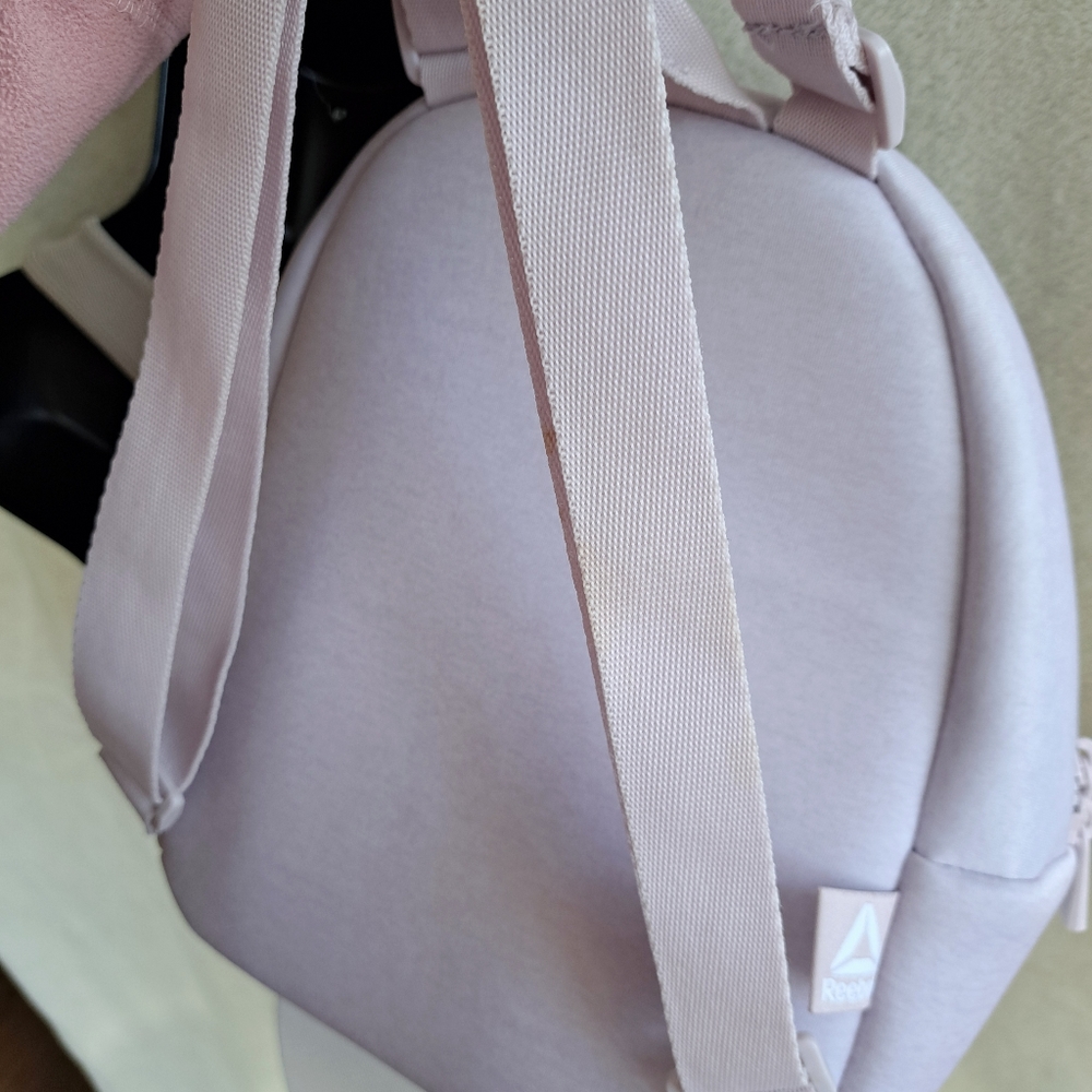 Minnie Purple Reebok Backpack - Picture 9 of 10